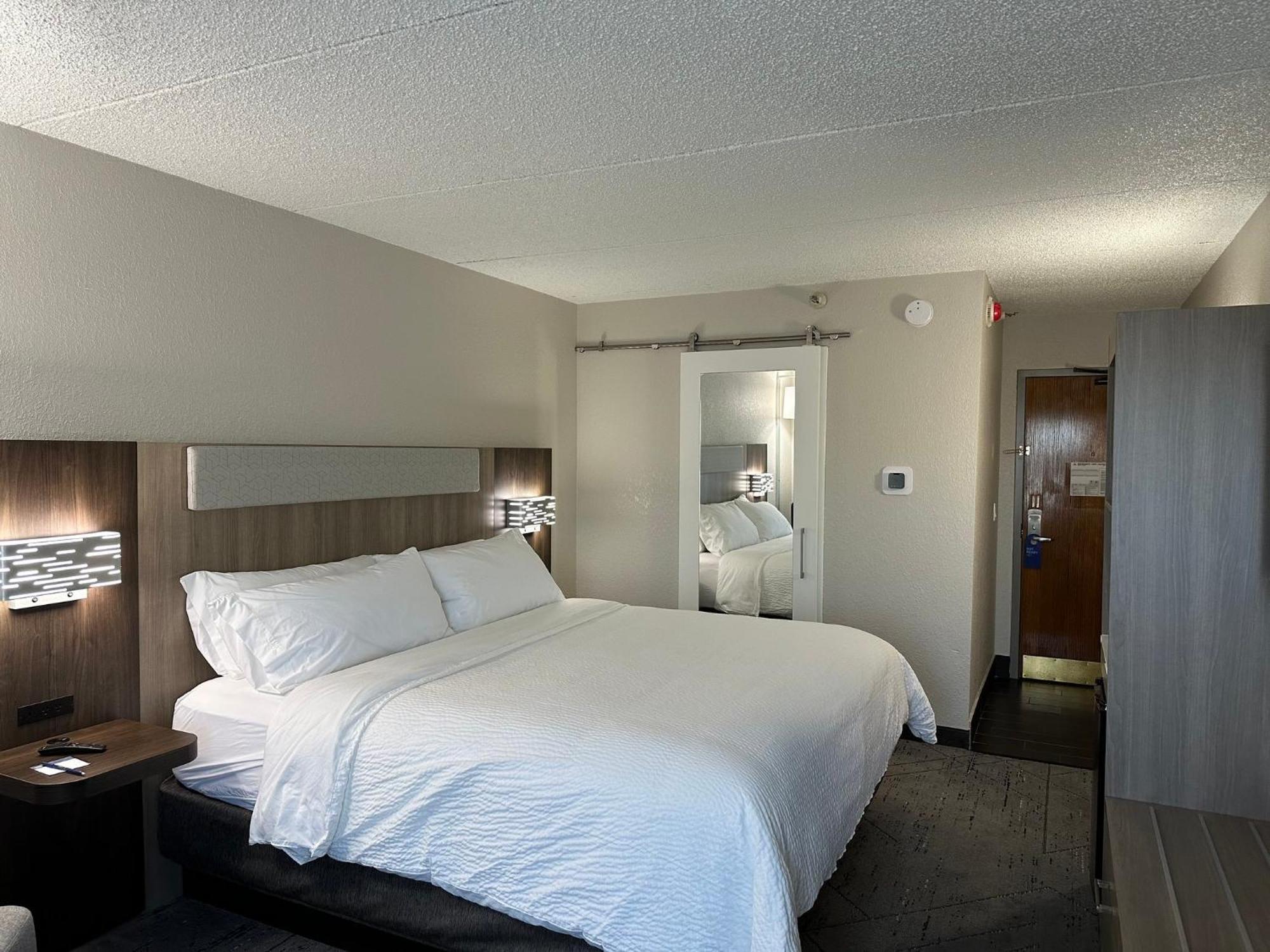 Holiday Inn Express & Suites Eden Prairie - Minneapolis By Ihg Exterior photo